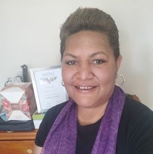 Meet your Posher, Flora